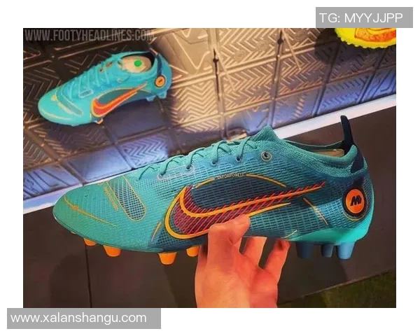 2025年最新足球球星战靴全新款式发布震撼登场 穿越科技与速度的极致体验 2025年最新足球球星战靴全新款式发布震撼登场 穿越科技与速度的极致体验