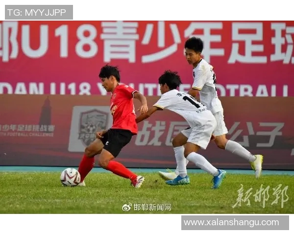 璀璨绿茵逐梦人生女足球星前锋以速度与激情书写荣耀传奇